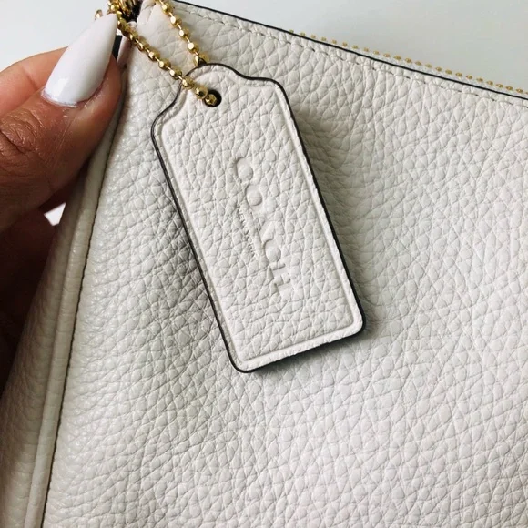 Coach Pebble Leather Chalk  Bag with Gold Chain - Picture 4 of 10